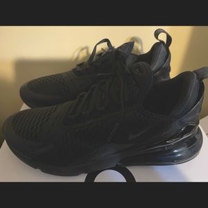 Nike Air Max 270